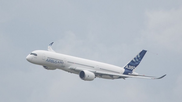 空客a3501000客机在法国南部完成首次飞行